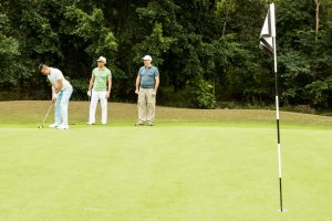 Brisbane_Corporate_Event-The-Luxury-Nextwork_Brookwater_Golf_Day_Green_Putt